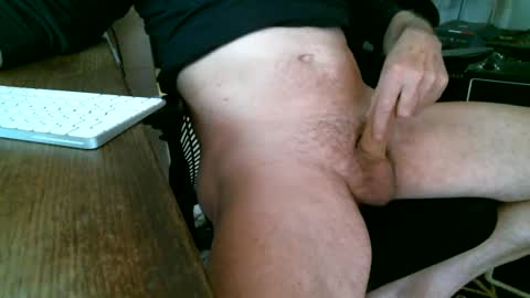 Snapshot of colinclout2 chatting on February 20, 9:31 pm colinclout2 online show from February 20, 9:31 pm