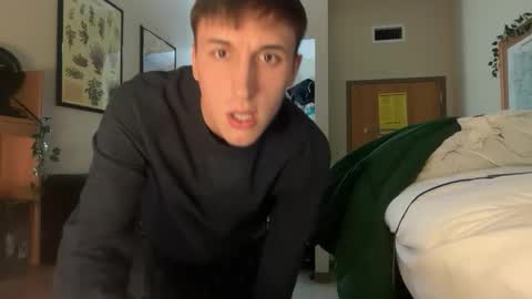 collegetwinky6769 online show from February 5, 3:46 am