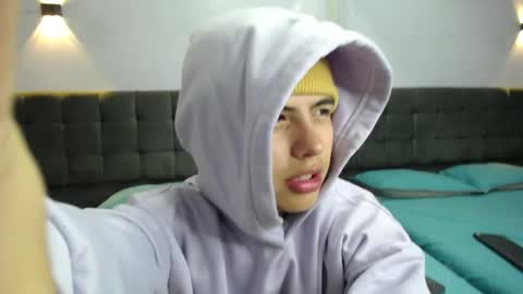 Snapshot of collinstone chatting on January 23, 7:29 pm collinstone online show from January 23, 7:29 pm