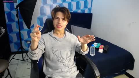 Snapshot of collinstone chatting on January 21, 7:50 pm collinstone online show from January 21, 7:50 pm