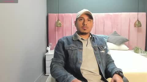 colombiachatur online show from January 17, 7:05 pm