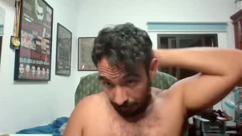 Snapshot of conejero_37 chatting on October 1, 11:36 am Jesus online show from October 1, 11:36 am