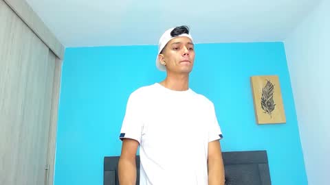 Connor online show from January 25, 8:10 pm