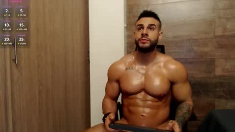 connor_h1 online show from November 27, 4:38 am