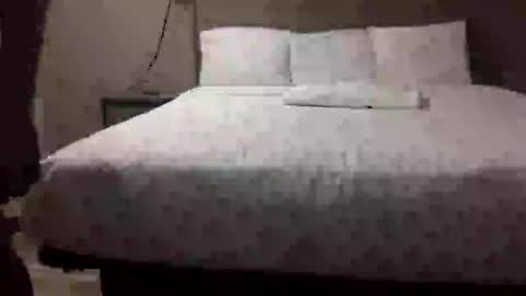 coochieeater33 online show from February 28, 5:06 am