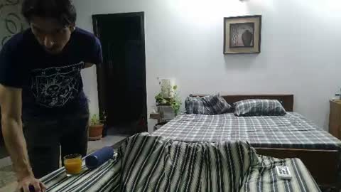 Cool2Buddies online show from July 5, 6:09 am