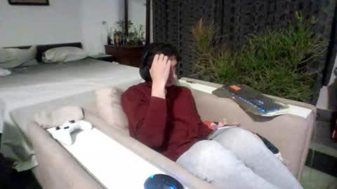 Cool2Buddies online show from March 8, 7:40 pm