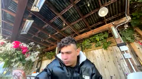 Snapshot of coronelking chatting on November 1, 10:14 pm coronelking online show from November 1, 10:14 pm