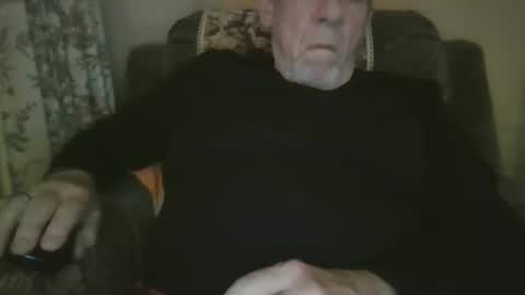 courieral1 online show from November 26, 7:11 am