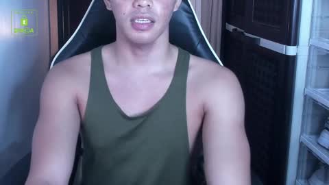 Snapshot of crazyasiancum chatting on January 30, 11:11 am Zion online show from January 30, 11:11 am