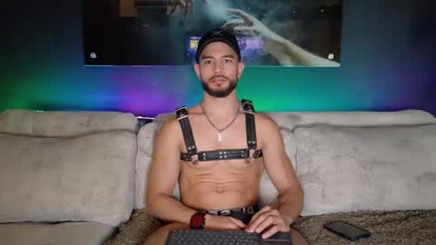 CRHISTIAN online show from March 9, 4:34 pm