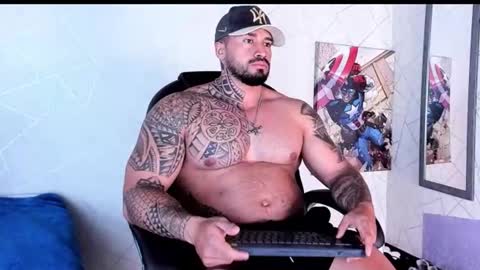 Snapshot of cristian_walker chatting on October 24, 11:56 am cristian walker online show from October 24, 11:56 am