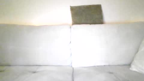 crisx3585 online show from March 15, 1:35 am