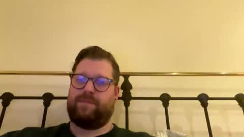 crouchendtiger online show from November 23, 1:27 am