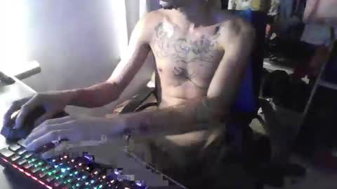 Snapshot of crudosoy chatting on September 22, 3:22 pm Carlo online show from September 22, 3:22 pm