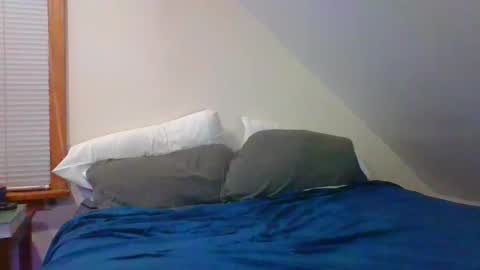 Crush380 online show from April 8, 1:17 am