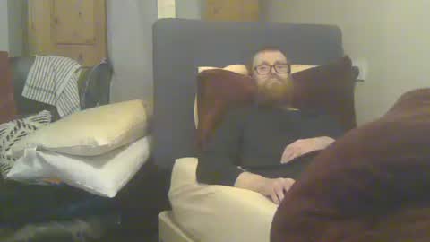 chris online show from February 21, 1:39 am