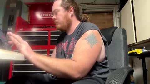 cumdaddyy92 online show from September 26, 4:32 am