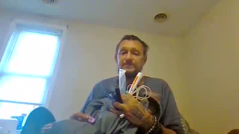 Snapshot of cuntreeboy68 chatting on October 27, 5:15 pm Bash online show from October 27, 5:15 pm