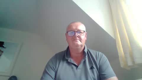 curiousax77 online show from June 5, 11:38 am