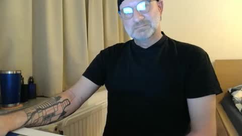 Curman85 online show from April 6, 10:54 pm