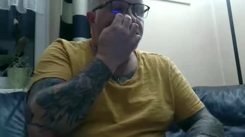 curtus14 online show from March 11, 10:06 pm