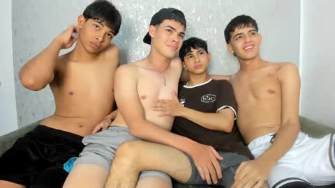 ARTURO-18  MATIAS-18  NIKOLAY-19  HADES-18  GABO-19 online show from May 30, 7:36 pm