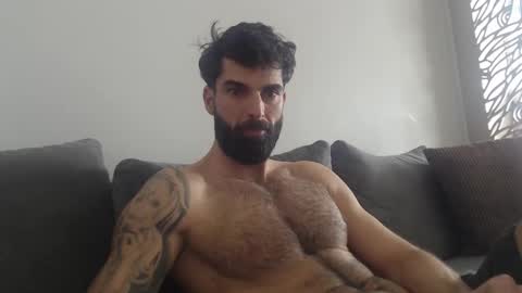 cuteeboy online show from January 18, 10:17 am