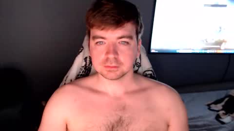 d_surman1994 online show from June 5, 11:32 pm