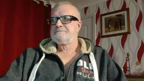 Brian ... online show from November 10, 8:58 pm