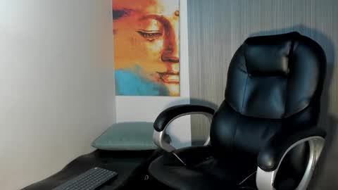 Snapshot of daddy_darcks chatting on October 23, 11:08 pm daddy_darcks online show from October 23, 11:08 pm