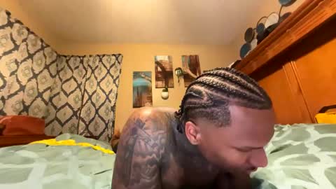 sexy tatted king bbc online show from November 7, 5:22 am