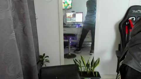 my name is Jhon and I live in colombia online show from May 27, 3:47 am