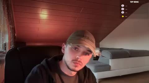 Snapshot of daimon_hall chatting on February 17, 6:53 am Daimon  online show from February 17, 6:53 am
