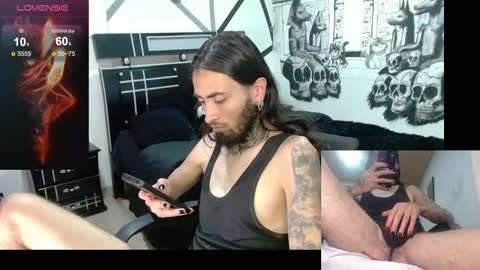 Snapshot of daimon_rock01 chatting on March 12, 2:09 am felipe online show from March 12, 2:09 am