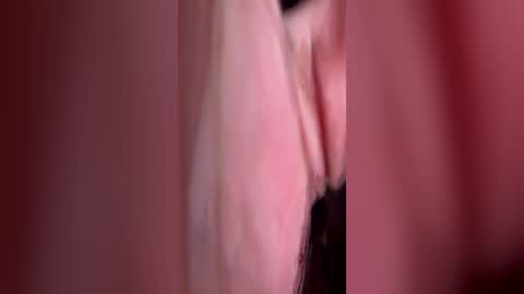 dakotapankonin0 online show from June 24, 8:17 am