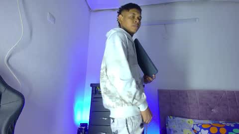 damar_felipe online show from December 17, 12:01 pm