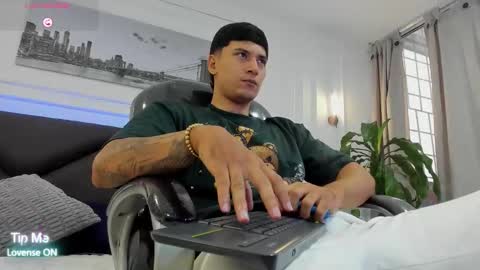 DAMIAN online show from February 17, 1:21 pm