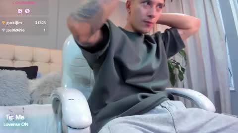 Snapshot of damian23_ chatting on September 28, 2:48 pm DAMIAN online show from September 28, 2:48 pm