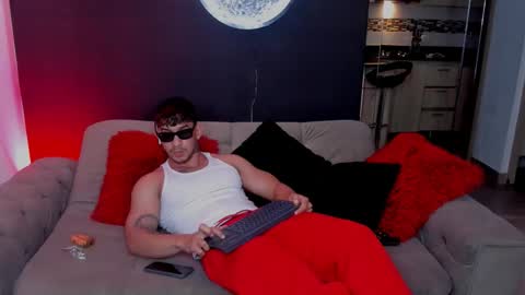 INSTAGRAM  DAMMIANMILLEROFICIAL online show from February 2, 11:24 pm