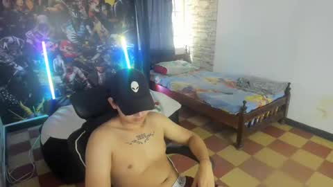 Snapshot of dan_cristancho chatting on October 25, 1:57 pm dan cristancho online show from October 25, 1:57 pm