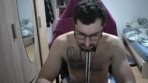 King Dan online show from November 19, 9:47 pm