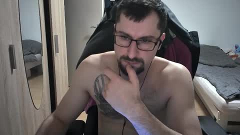 King Dan online show from April 24, 9:39 pm