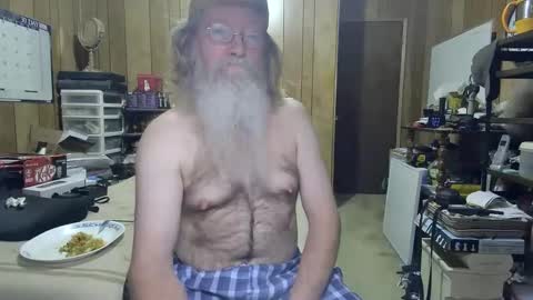 Snapshot of danagm chatting on December 23, 3:23 pm Dana online show from December 23, 3:23 pm