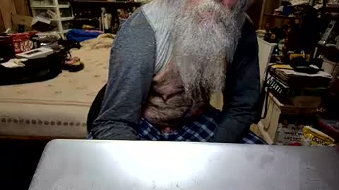 Snapshot of danagm chatting on February 8, 8:09 am Dana online show from February 8, 8:09 am