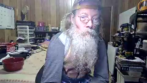 Snapshot of danagm chatting on January 5, 5:20 pm Dana online show from January 5, 5:20 pm