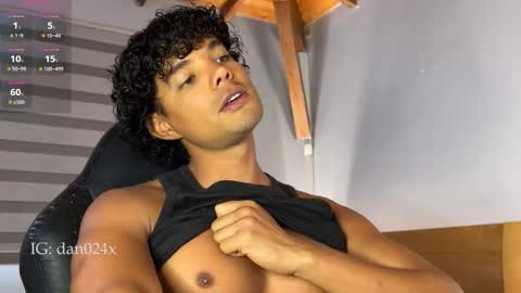 Daniel  online show from November 27, 7:17 pm