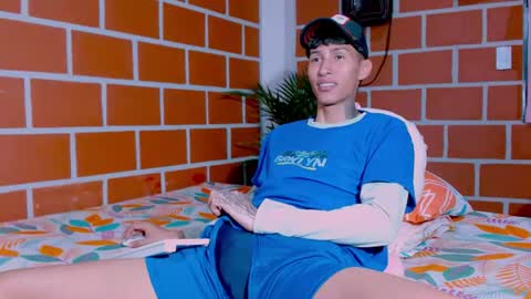 daniel_deluxx online show from June 26, 6:21 pm