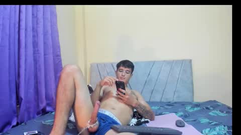 daniel_velez26 online show from November 15, 6:54 pm