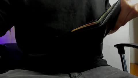Snapshot of danielclarton chatting on October 23, 5:44 am DANIEL online show from October 23, 5:44 am
